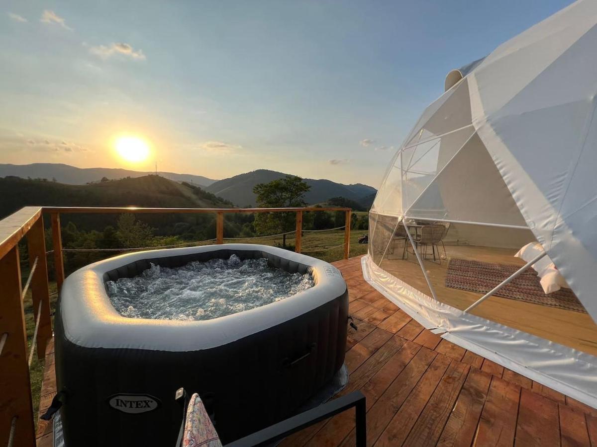 מלון Starry Dome - Manta'S Retreat Glamping Cornereva מראה חיצוני תמונה