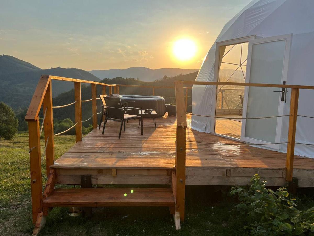 מלון Starry Dome - Manta'S Retreat Glamping Cornereva מראה חיצוני תמונה