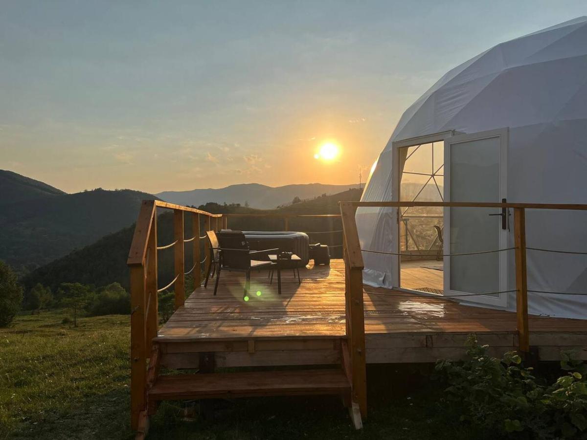 מלון Starry Dome - Manta'S Retreat Glamping Cornereva מראה חיצוני תמונה