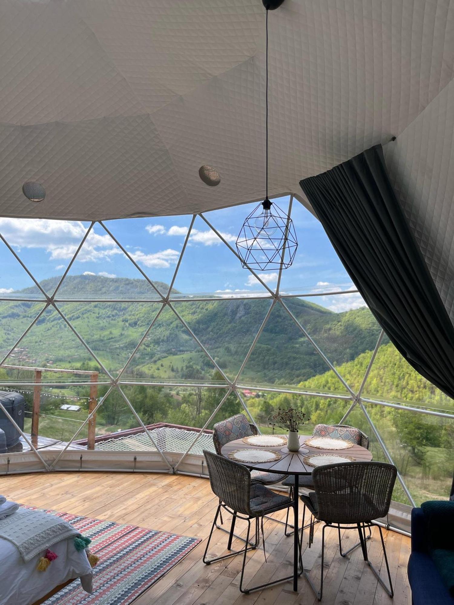 מלון Starry Dome - Manta'S Retreat Glamping Cornereva מראה חיצוני תמונה