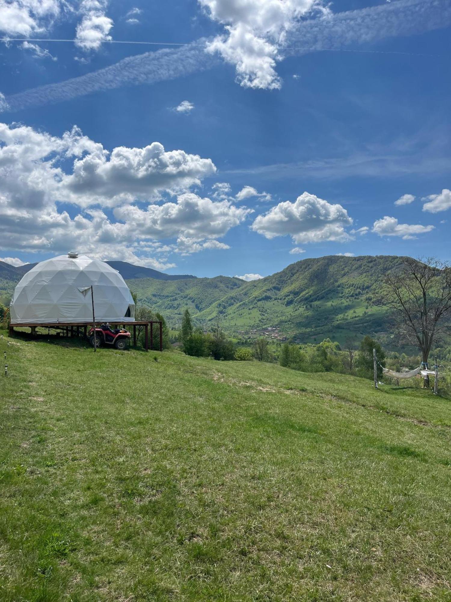 מלון Starry Dome - Manta'S Retreat Glamping Cornereva מראה חיצוני תמונה